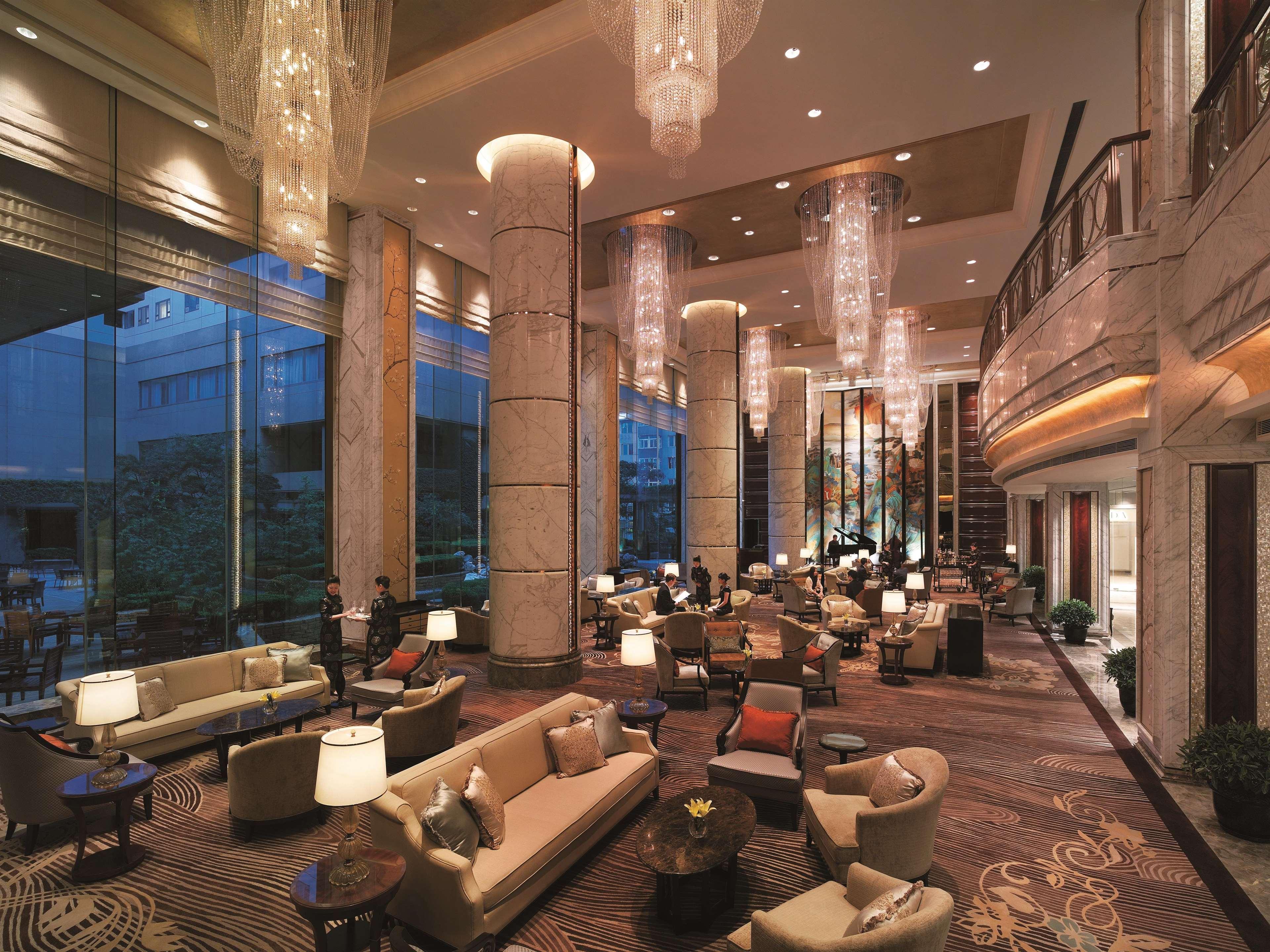 Hotel Shangri-la