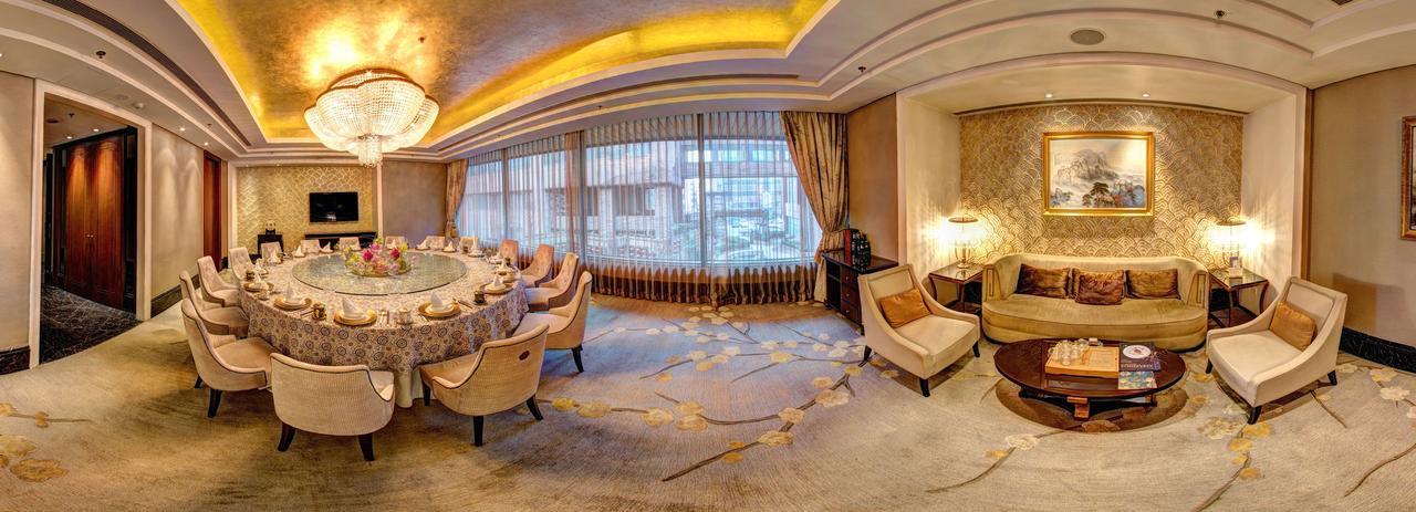 Shangri-la Hotel 5*